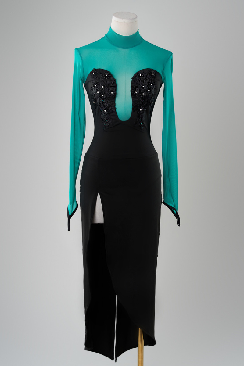 Jade Plunged Neck Showcase Dress - Image 2